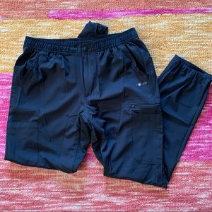 Small men’s/unisex Carhartt Liberty scrubs pants